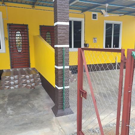 Homestay Haji Noor Tanah Merah  Luaran gambar