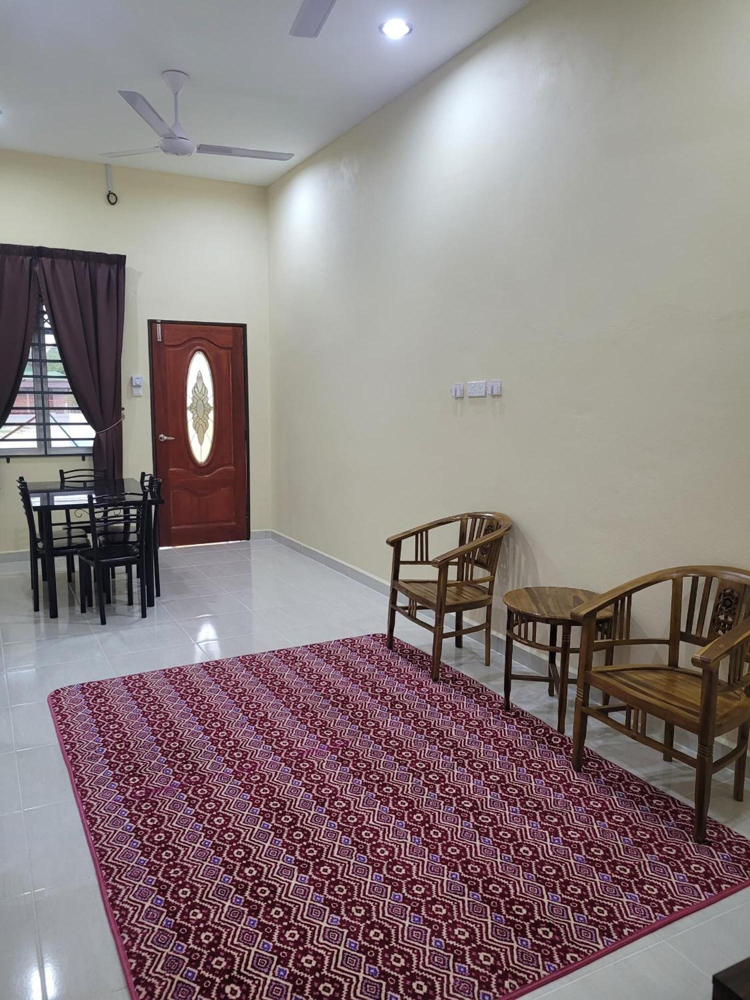 Homestay Haji Noor Tanah Merah  Luaran gambar